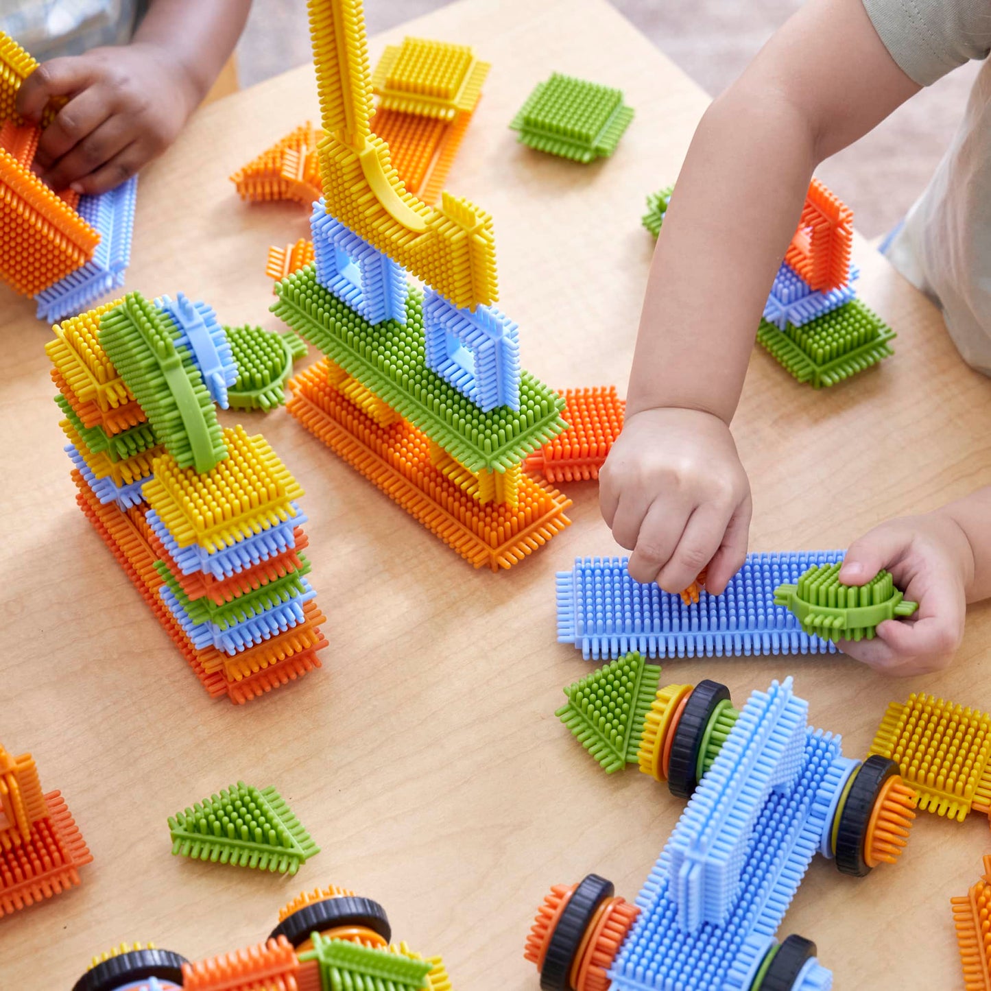 Snap and Stack Thistle Blocks Set - 220 pieces