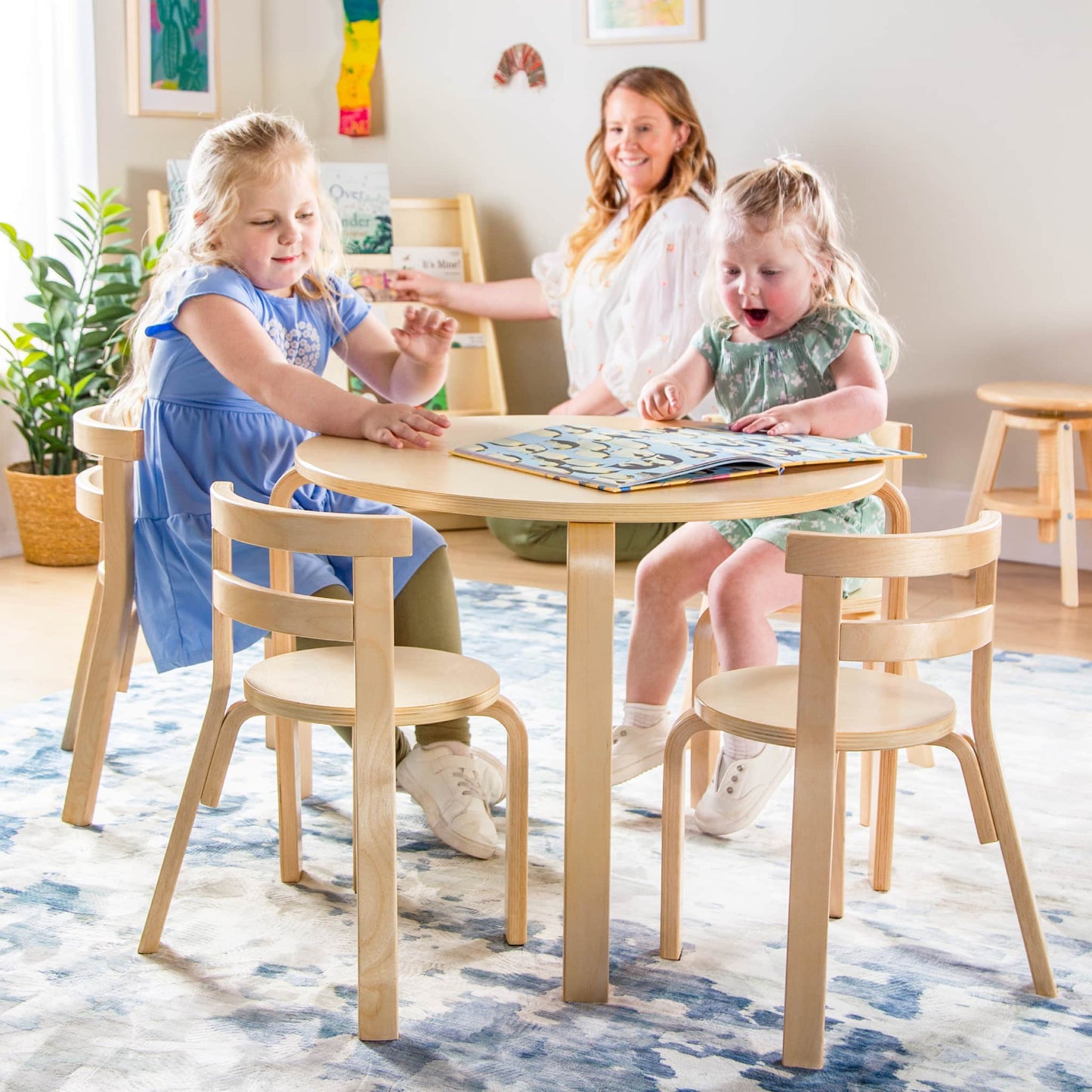 Nordic Table and 4 Chairs Set